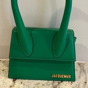 Jacquemus le chiquito Moyen Top-Handle Bag in Vibrant Green - Fits IPhone NEW